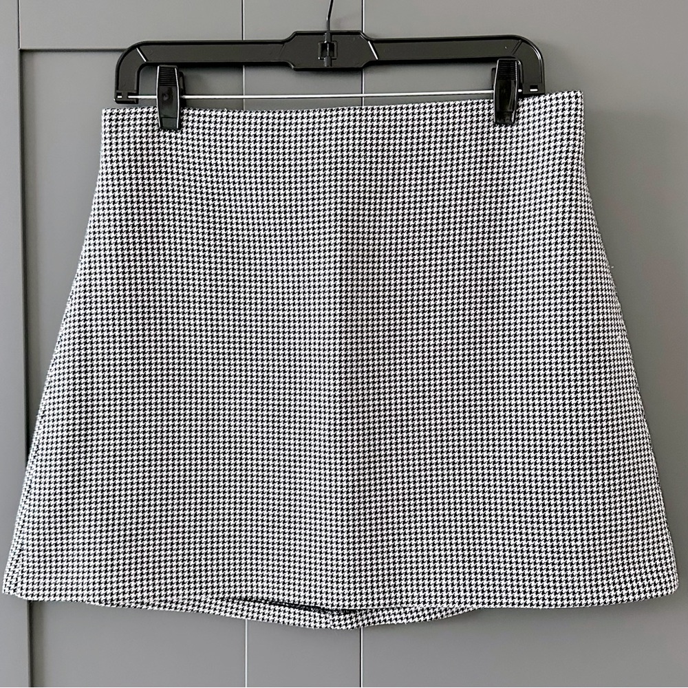[ZARA] Black & White Houndstooth Mini Skirt